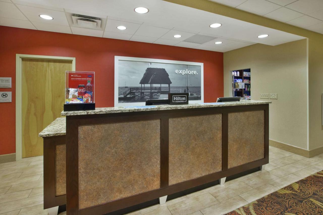 Hampton Inn Brockport Экстерьер фото