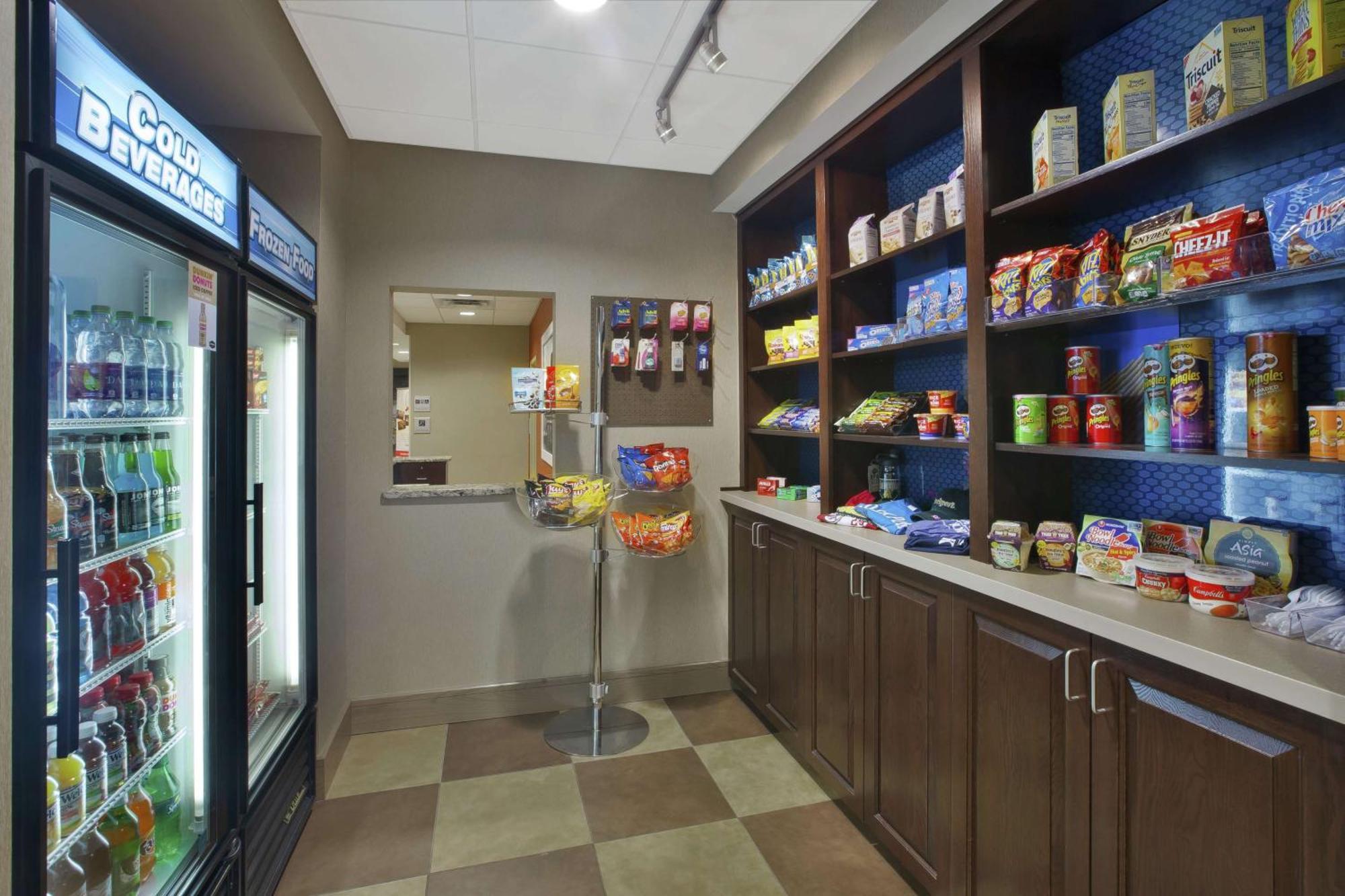 Hampton Inn Brockport Экстерьер фото